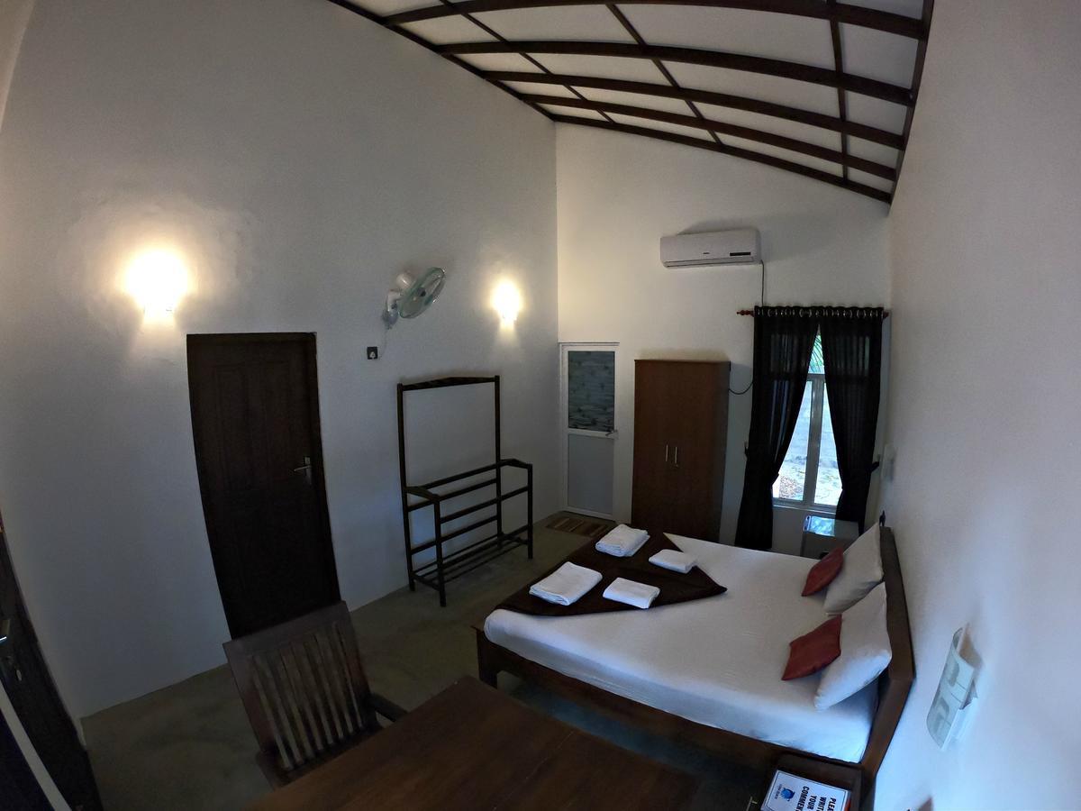 Luna Beach Hotel Nilaveli Extérieur photo